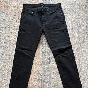 APC Black Petit Standard 31x28